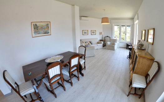 Appartamento con terrazzo a S. Margherita