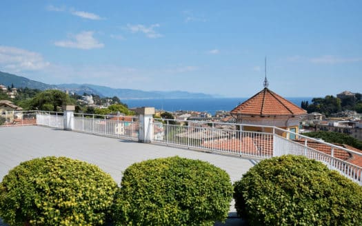Appartamento con terrazzo a S. Margherita