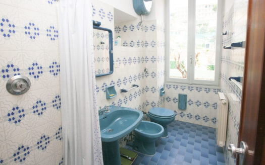 Il Tuo appartamento “nel” mare!