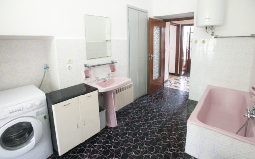 Il Tuo appartamento “nel” mare!