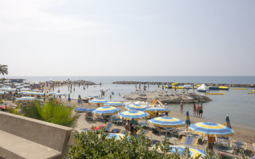 Il Tuo appartamento “nel” mare!