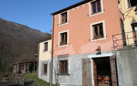 30 minutes to Genoa, a green paradise!