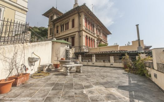 Genova Castelletto, appartamento in Villa