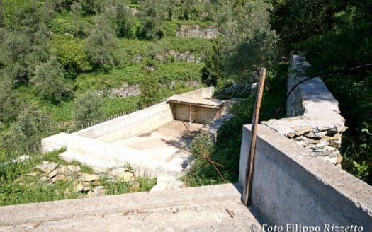 Villa con piscina e giardini vista golfo