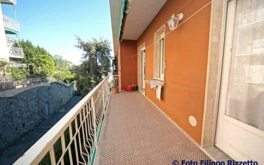 Esclusivo in strada privata