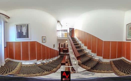 Villa in contesto Privato