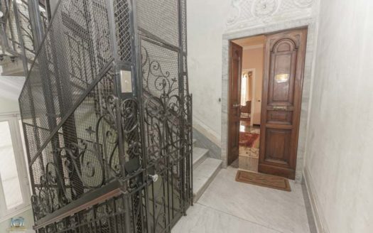 Gioiello in Corso Firenze