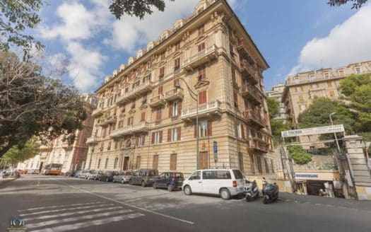 Gioiello in Corso Firenze