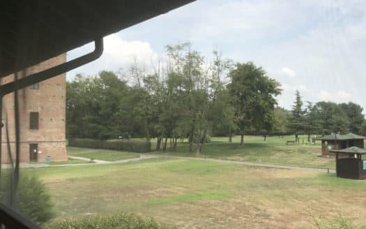 Appartamento di pregio e box.