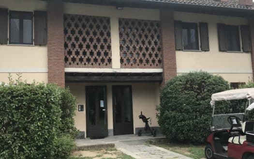 Appartamento di pregio e box.