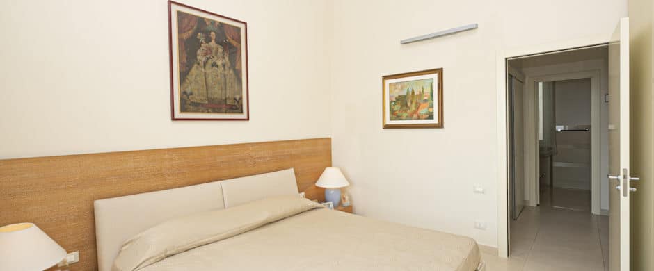 A Genova Pegli, suggestioni da Costa Azzurra per l’appartamento nella Villa Liberty in collina