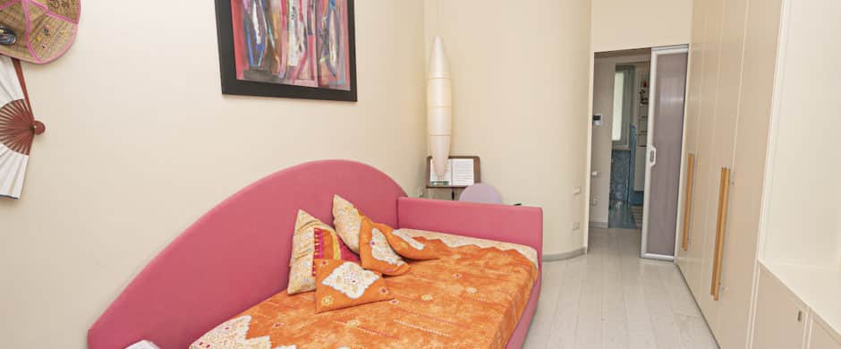 A Genova Pegli, suggestioni da Costa Azzurra per l’appartamento nella Villa Liberty in collina