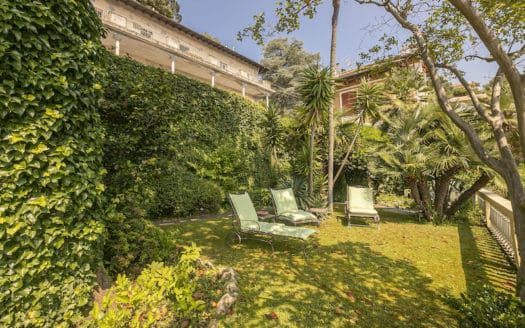 A Genova Pegli, suggestioni da Costa Azzurra per l’appartamento nella Villa Liberty in collina