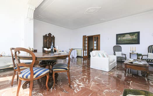 Il Paradiso sopra il Mare: Esclusivo Appartamento di Lusso in Villa Liberty a Genova Pegli