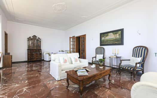 Il Paradiso sopra il Mare: Esclusivo Appartamento di Lusso in Villa Liberty a Genova Pegli