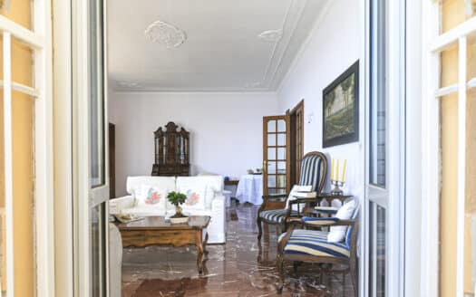 Il Paradiso sopra il Mare: Esclusivo Appartamento di Lusso in Villa Liberty a Genova Pegli