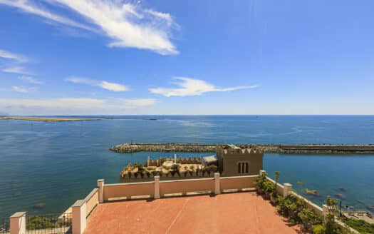 Il Paradiso sopra il Mare: Esclusivo Appartamento di Lusso in Villa Liberty a Genova Pegli