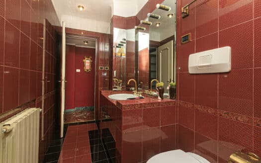 Il Paradiso sopra il Mare: Esclusivo Appartamento di Lusso in Villa Liberty a Genova Pegli